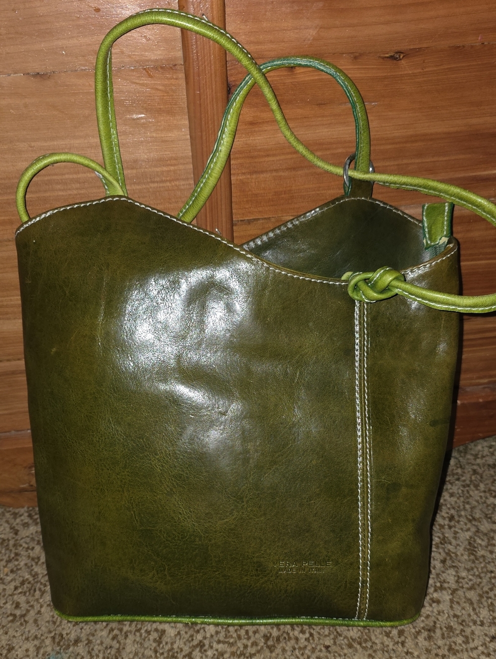 ITALIAN LEATHER, VERA PELLE. Olive Green Leather Shoulder Bag. Backpack, Can Be